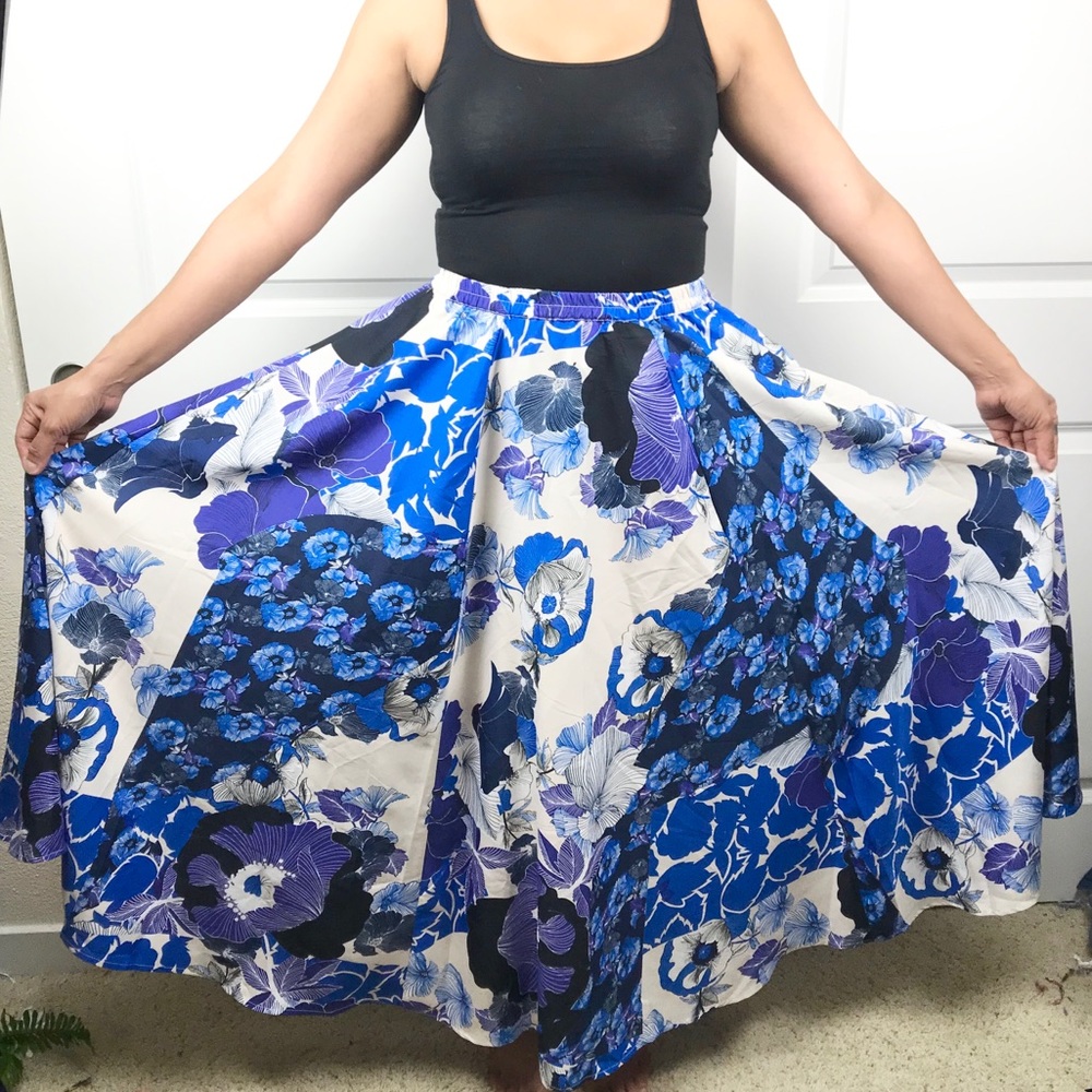 Hippie Retro Floral Pattern Flowy Midi Skirt